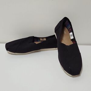 Tom's Women's 6 Black Canvas Shoes
